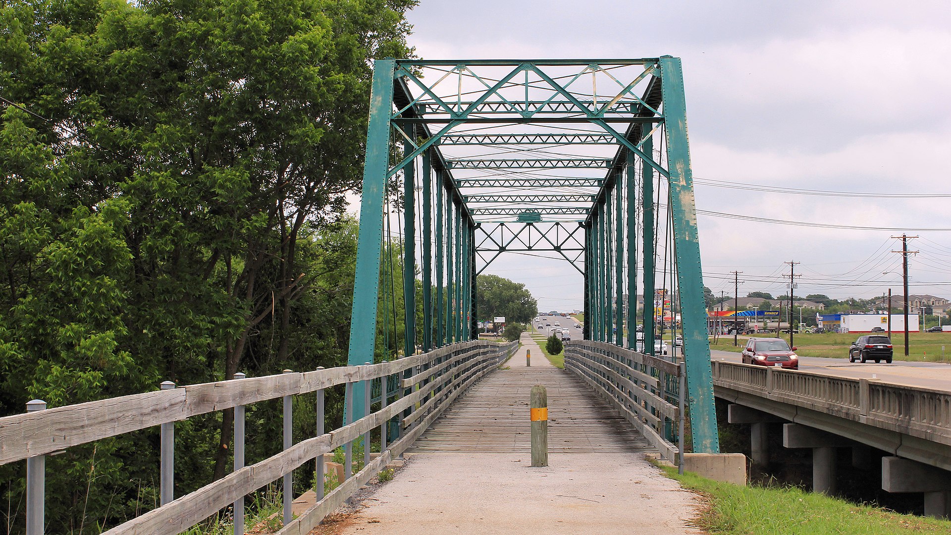 Bridge and trail infrastructure in Temple, Texas