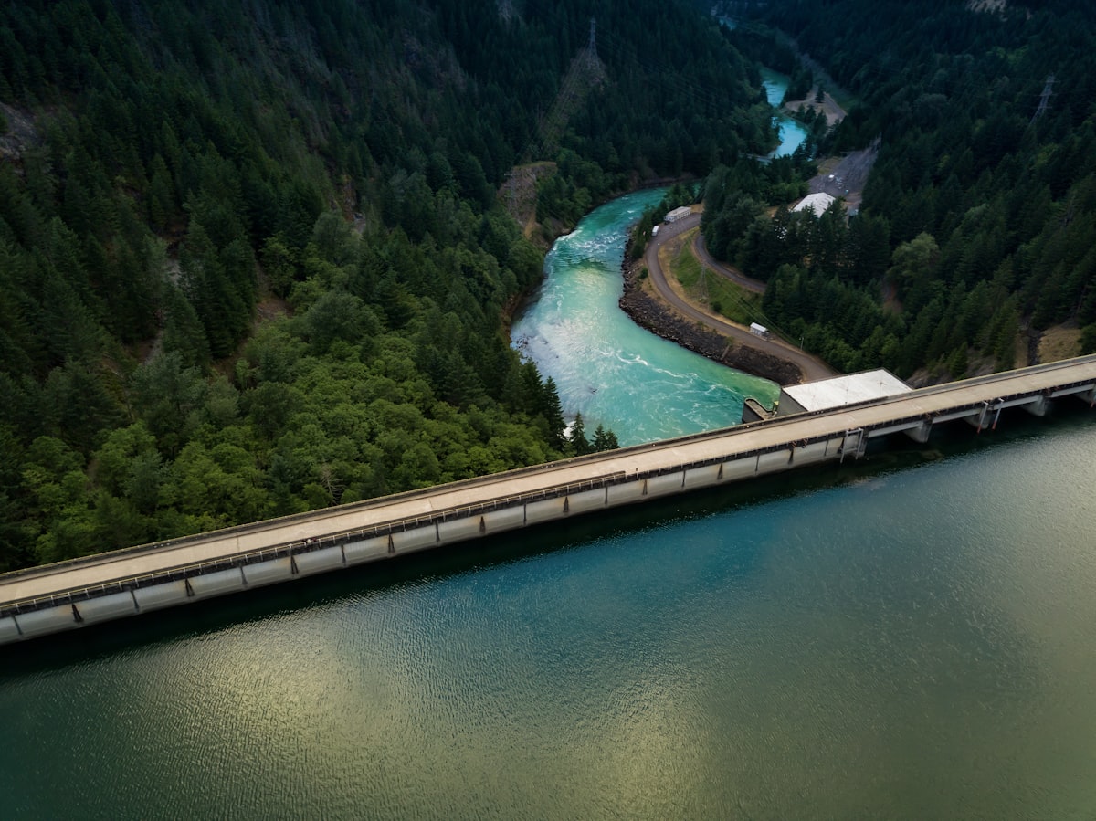 Water reservoir and bridge infrastructure